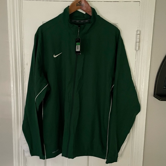 green nike windbreaker pants